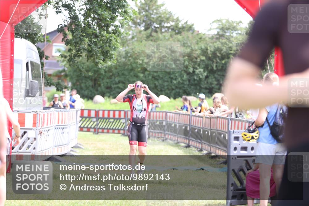 21.06.2026 - 29. Vierlanden-Triathlon Andreas Tolksdorf http://msf.ph/oto/9892143 21.06.2026 13:37:44 Ziel 846, 870, 1002, 846, 870, 1002 meine-sportfotos.de