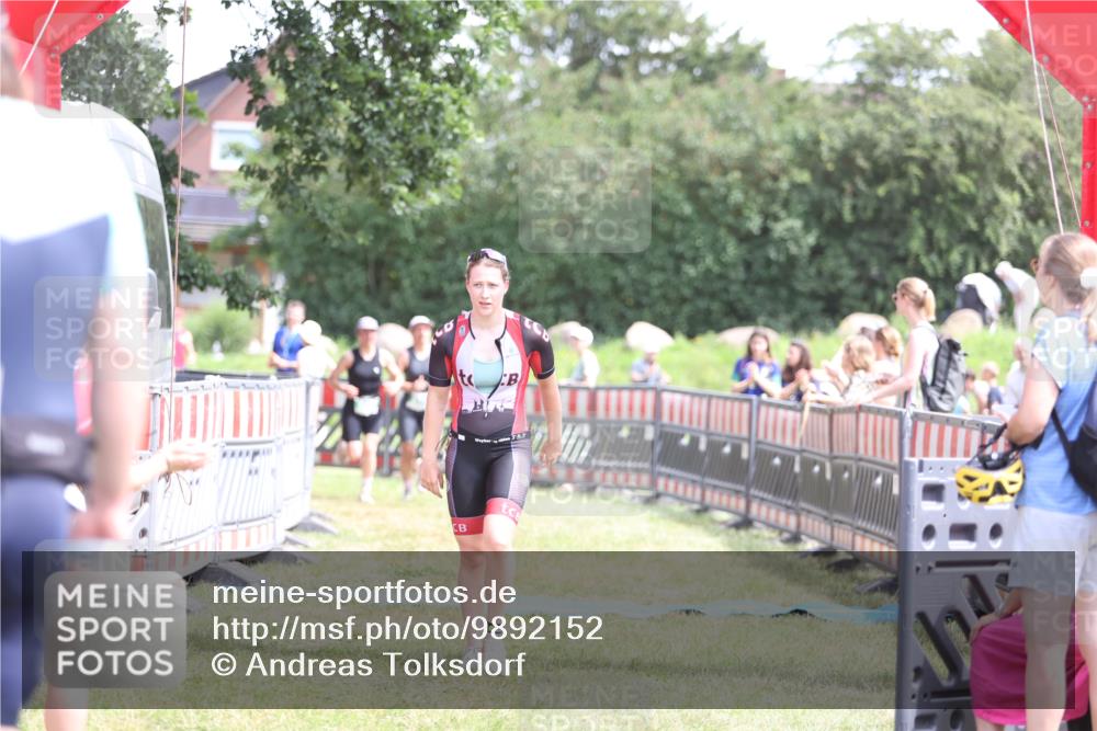21.06.2026 - 29. Vierlanden-Triathlon Andreas Tolksdorf http://msf.ph/oto/9892152 21.06.2026 13:37:45 Ziel 846, 870, 1002, 846, 870, 1002 meine-sportfotos.de