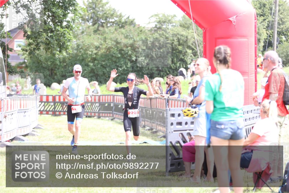 21.06.2026 - 29. Vierlanden-Triathlon Andreas Tolksdorf http://msf.ph/oto/9892277 21.06.2026 13:39:29 Ziel 115, 225, 115, 225 meine-sportfotos.de