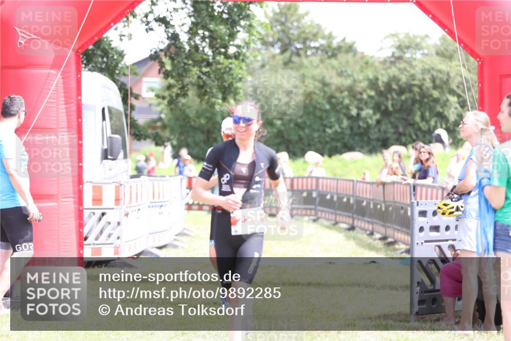 21.06.2026 - 29. Vierlanden-Triathlon Andreas Tolksdorf http://msf.ph/oto/9892285 21.06.2026 13:39:31 Ziel 115, 225, 115, 225 meine-sportfotos.de
