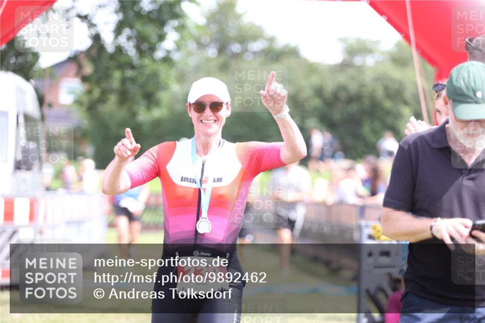 21.06.2026 - 29. Vierlanden-Triathlon Andreas Tolksdorf http://msf.ph/oto/9892462 21.06.2026 13:43:08 Ziel 284, 284 meine-sportfotos.de