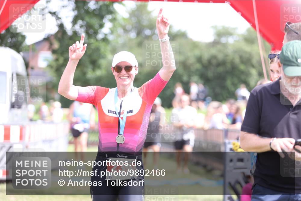 21.06.2026 - 29. Vierlanden-Triathlon Andreas Tolksdorf http://msf.ph/oto/9892466 21.06.2026 13:43:09 Ziel 284, 284 meine-sportfotos.de