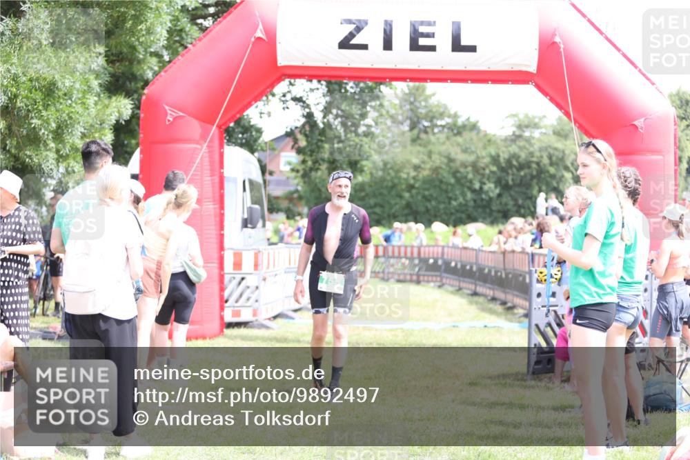 21.06.2026 - 29. Vierlanden-Triathlon Andreas Tolksdorf http://msf.ph/oto/9892497 21.06.2026 13:43:34 Ziel 755, 755 meine-sportfotos.de