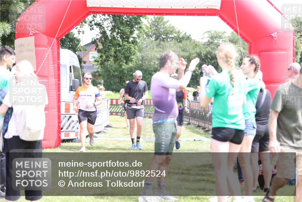 21.06.2026 - 29. Vierlanden-Triathlon Andreas Tolksdorf http://msf.ph/oto/9892524 21.06.2026 13:44:05 Ziel 113, 291, 788, 113, 291, 788 meine-sportfotos.de