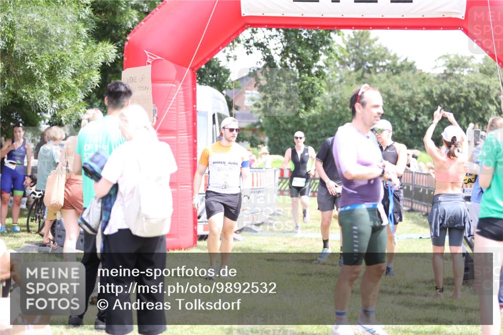 21.06.2026 - 29. Vierlanden-Triathlon Andreas Tolksdorf http://msf.ph/oto/9892532 21.06.2026 13:44:07 Ziel 113, 291, 788, 113, 291, 788 meine-sportfotos.de