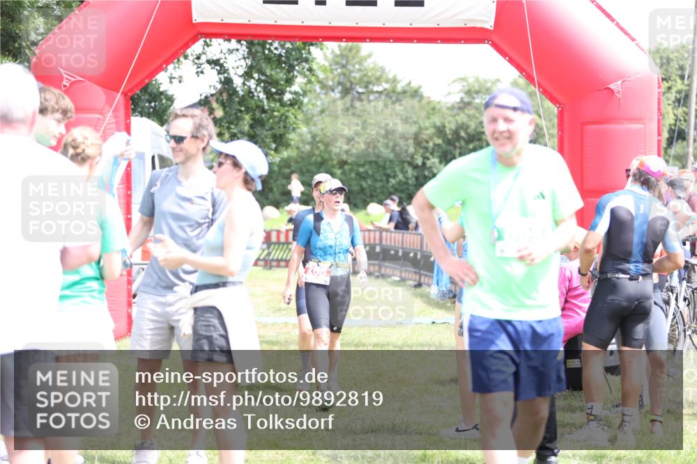 21.06.2026 - 29. Vierlanden-Triathlon Andreas Tolksdorf http://msf.ph/oto/9892819 21.06.2026 13:50:39 Ziel 221, 265, 766, 1033, 1080, 221, 265, 766, 1033, 1080 meine-sportfotos.de
