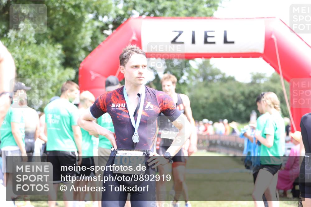 21.06.2026 - 29. Vierlanden-Triathlon Andreas Tolksdorf http://msf.ph/oto/9892919 21.06.2026 13:52:46 Ziel 20, 120, 257, 1029, 20, 120, 257, 1029 meine-sportfotos.de
