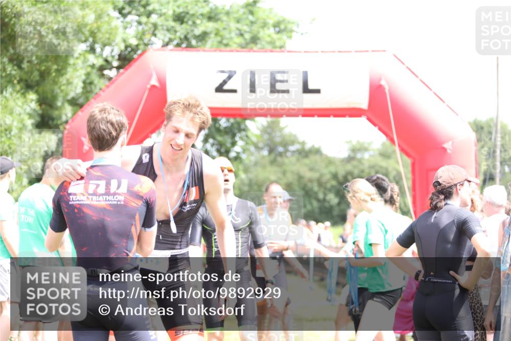 21.06.2026 - 29. Vierlanden-Triathlon Andreas Tolksdorf http://msf.ph/oto/9892929 21.06.2026 13:52:50 Ziel 20, 257, 20, 257 meine-sportfotos.de