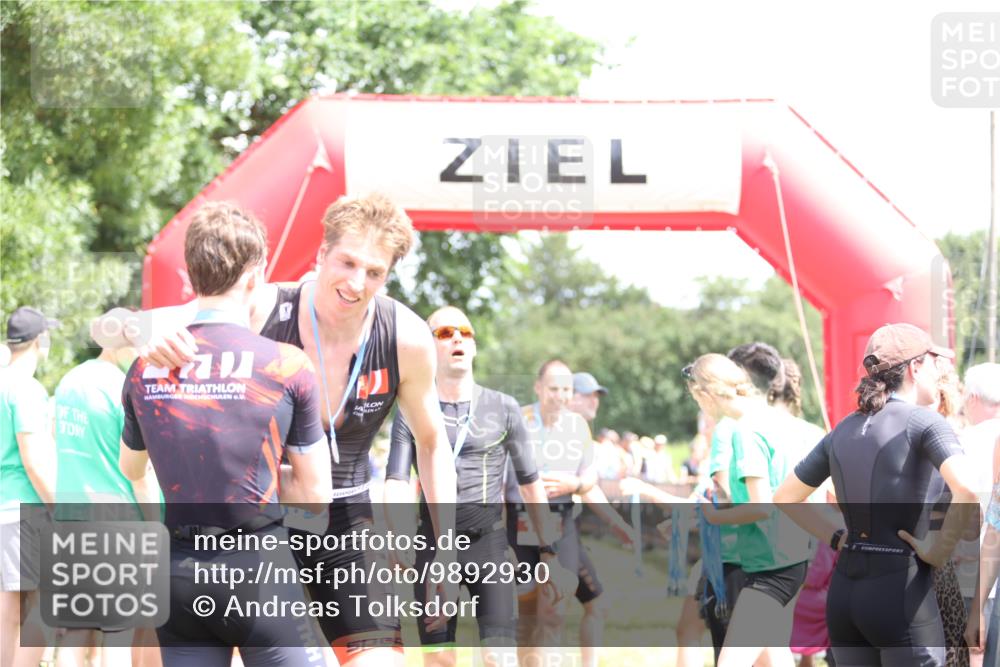 21.06.2026 - 29. Vierlanden-Triathlon Andreas Tolksdorf http://msf.ph/oto/9892930 21.06.2026 13:52:50 Ziel 20, 257, 20, 257 meine-sportfotos.de