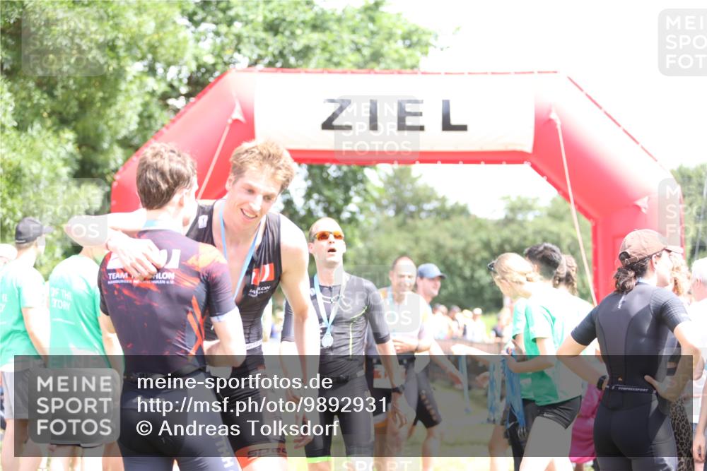 21.06.2026 - 29. Vierlanden-Triathlon Andreas Tolksdorf http://msf.ph/oto/9892931 21.06.2026 13:52:50 Ziel 20, 257, 20, 257 meine-sportfotos.de
