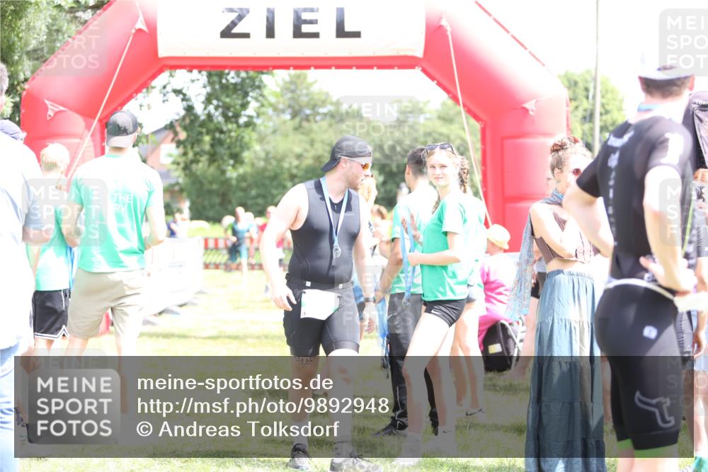 21.06.2026 - 29. Vierlanden-Triathlon Andreas Tolksdorf http://msf.ph/oto/9892948 21.06.2026 13:53:15 Ziel 861, 1036, 861, 1036 meine-sportfotos.de