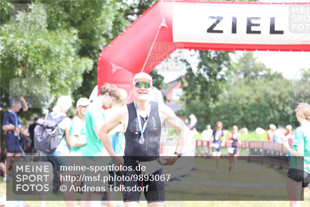 21.06.2026 - 29. Vierlanden-Triathlon Andreas Tolksdorf http://msf.ph/oto/9893067 21.06.2026 13:59:21 Ziel 260, 847, 890, 1058, 260, 847, 890, 1058 meine-sportfotos.de