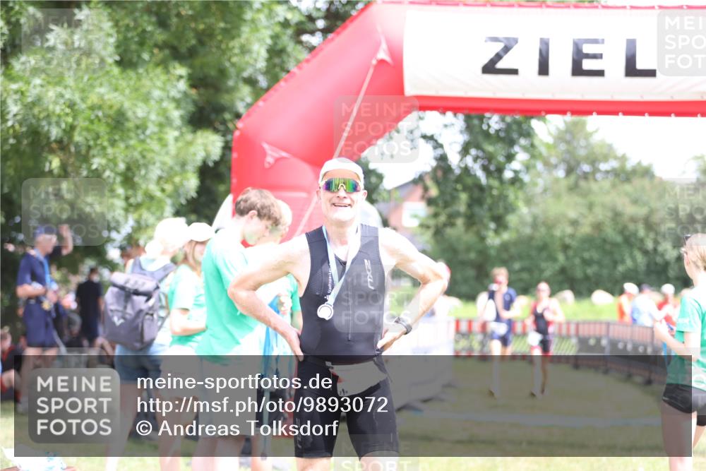 21.06.2026 - 29. Vierlanden-Triathlon Andreas Tolksdorf http://msf.ph/oto/9893072 21.06.2026 13:59:21 Ziel 260, 847, 890, 1058, 260, 847, 890, 1058 meine-sportfotos.de