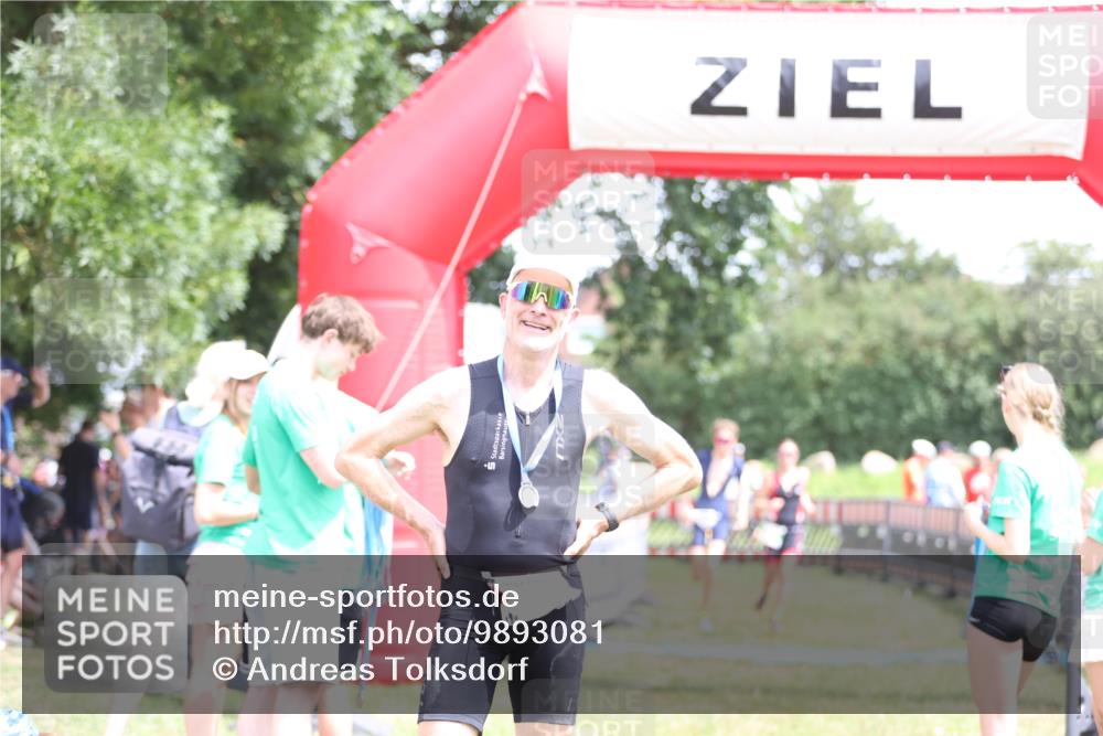 21.06.2026 - 29. Vierlanden-Triathlon Andreas Tolksdorf http://msf.ph/oto/9893081 21.06.2026 13:59:21 Ziel 260, 847, 890, 1058, 260, 847, 890, 1058 meine-sportfotos.de