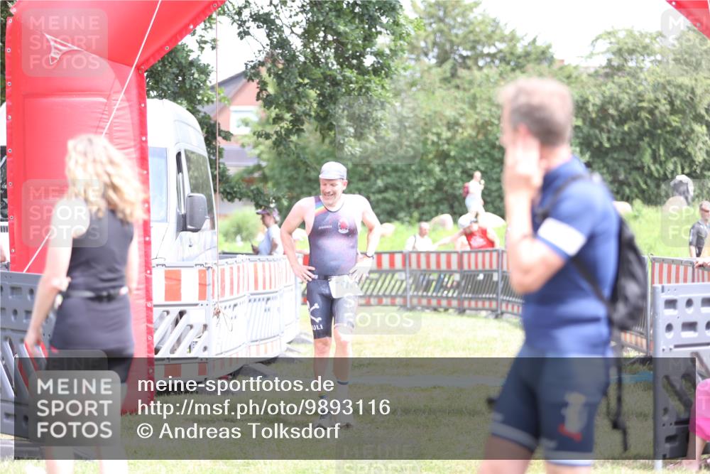 21.06.2026 - 29. Vierlanden-Triathlon Andreas Tolksdorf http://msf.ph/oto/9893116 21.06.2026 14:00:06 Ziel 223, 832, 1079, 223, 832, 1079 meine-sportfotos.de