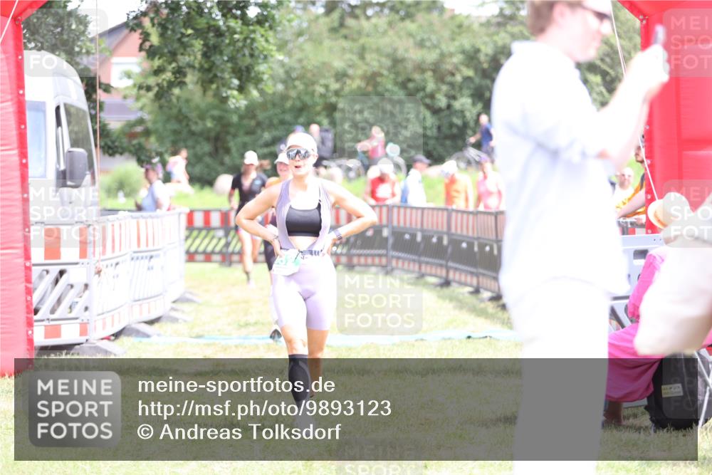 21.06.2026 - 29. Vierlanden-Triathlon Andreas Tolksdorf http://msf.ph/oto/9893123 21.06.2026 14:00:17 Ziel 223, 832, 883, 1091, 223, 832, 883, 1091 meine-sportfotos.de
