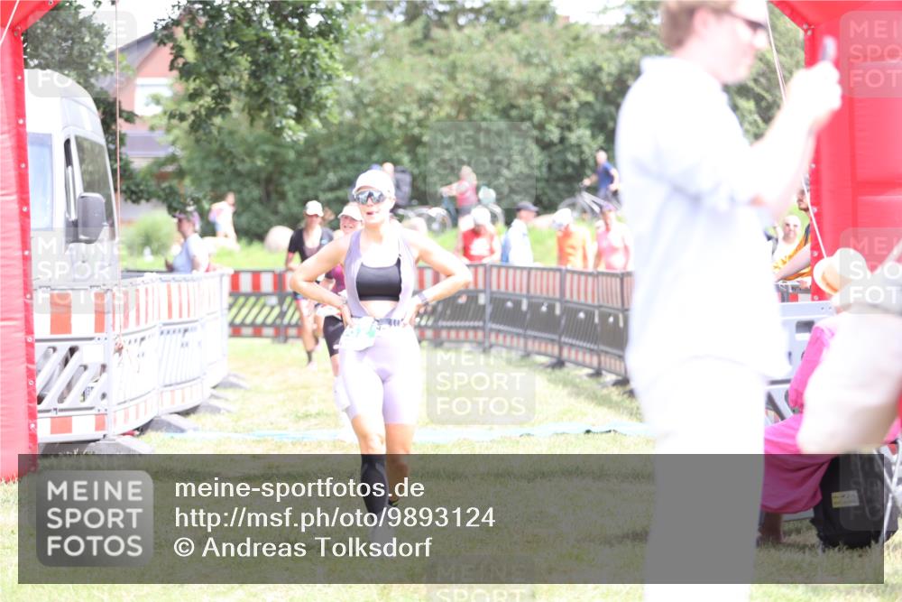 21.06.2026 - 29. Vierlanden-Triathlon Andreas Tolksdorf http://msf.ph/oto/9893124 21.06.2026 14:00:17 Ziel 223, 832, 883, 1091, 223, 832, 883, 1091 meine-sportfotos.de