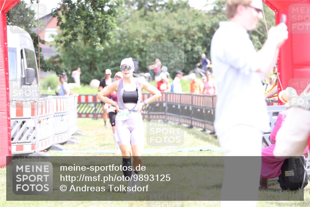 21.06.2026 - 29. Vierlanden-Triathlon Andreas Tolksdorf http://msf.ph/oto/9893125 21.06.2026 14:00:17 Ziel 223, 832, 883, 1091, 223, 832, 883, 1091 meine-sportfotos.de