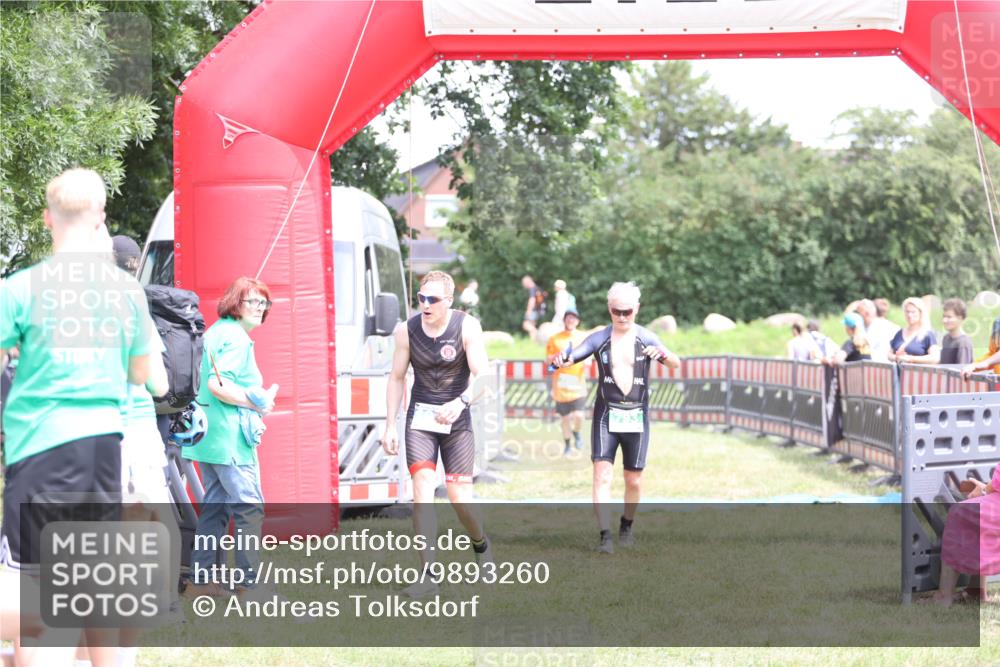 21.06.2026 - 29. Vierlanden-Triathlon Andreas Tolksdorf http://msf.ph/oto/9893260 21.06.2026 14:03:44 Ziel 793, 860, 1076, 793, 860, 1076 meine-sportfotos.de