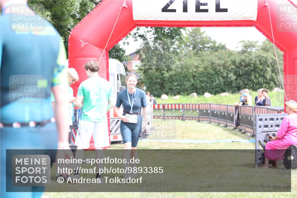 21.06.2026 - 29. Vierlanden-Triathlon Andreas Tolksdorf http://msf.ph/oto/9893385 21.06.2026 14:05:50 Ziel  meine-sportfotos.de