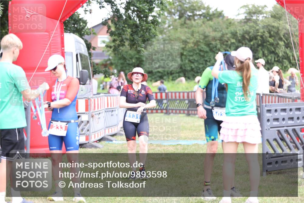 21.06.2026 - 29. Vierlanden-Triathlon Andreas Tolksdorf http://msf.ph/oto/9893598 21.06.2026 14:13:17 Ziel 1131, 1131 meine-sportfotos.de