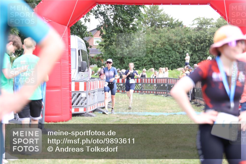 21.06.2026 - 29. Vierlanden-Triathlon Andreas Tolksdorf http://msf.ph/oto/9893611 21.06.2026 14:13:30 Ziel 771, 829, 1128, 771, 829, 1128 meine-sportfotos.de