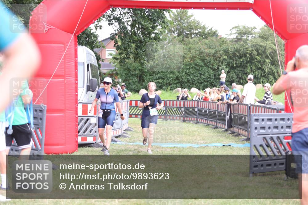 21.06.2026 - 29. Vierlanden-Triathlon Andreas Tolksdorf http://msf.ph/oto/9893623 21.06.2026 14:13:32 Ziel 771, 829, 1128, 771, 829, 1128 meine-sportfotos.de