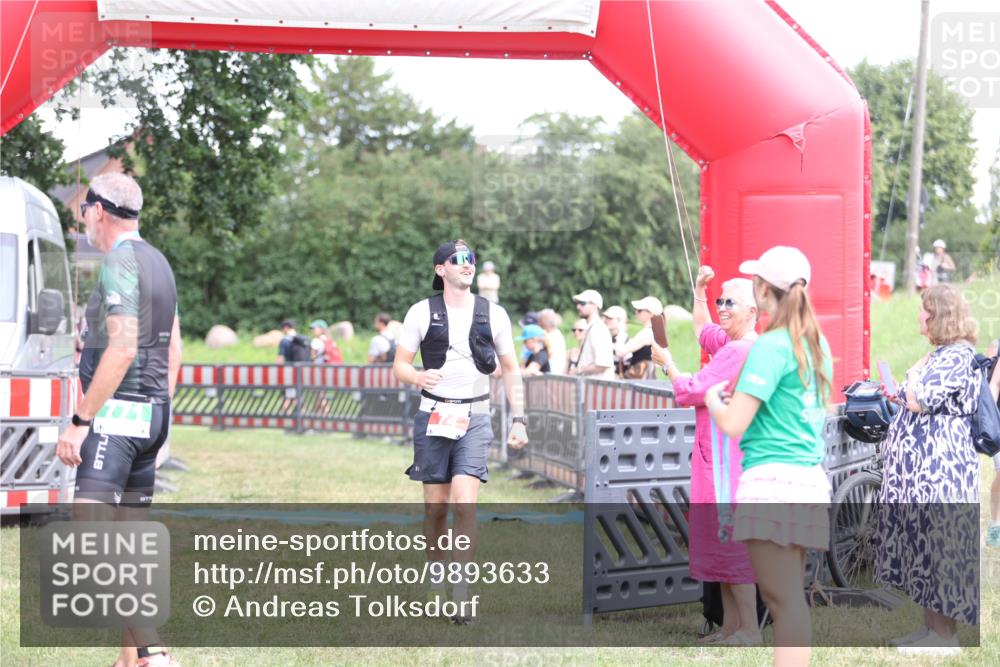 21.06.2026 - 29. Vierlanden-Triathlon Andreas Tolksdorf http://msf.ph/oto/9893633 21.06.2026 14:13:57 Ziel 74, 1112, 1139, 74, 1112, 1139 meine-sportfotos.de