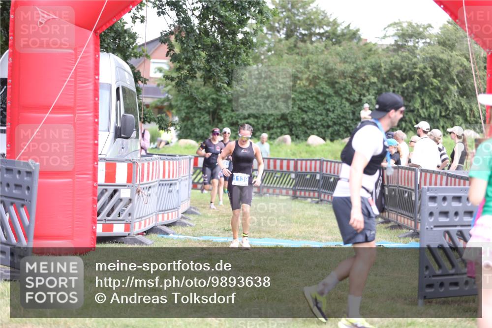 21.06.2026 - 29. Vierlanden-Triathlon Andreas Tolksdorf http://msf.ph/oto/9893638 21.06.2026 14:14:05 Ziel 1112, 1114, 1139, 1161, 1112, 1114, 1139, 1161 meine-sportfotos.de