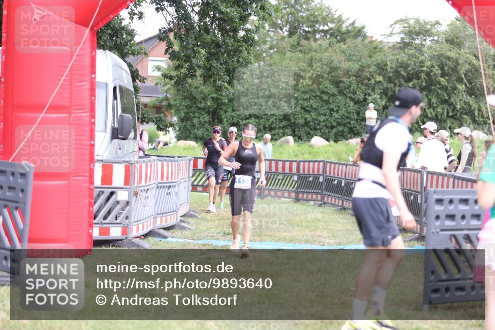 21.06.2026 - 29. Vierlanden-Triathlon Andreas Tolksdorf http://msf.ph/oto/9893640 21.06.2026 14:14:05 Ziel 1112, 1114, 1139, 1161, 1112, 1114, 1139, 1161 meine-sportfotos.de