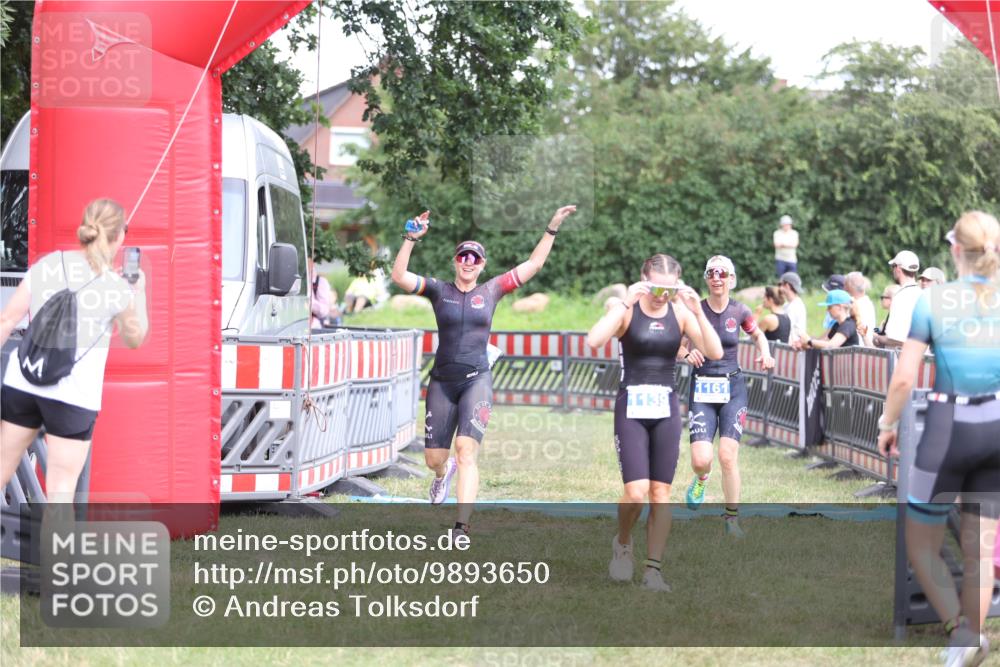 21.06.2026 - 29. Vierlanden-Triathlon Andreas Tolksdorf http://msf.ph/oto/9893650 21.06.2026 14:14:09 Ziel 1112, 1114, 1139, 1157, 1161, 1112, 1114, 1139, 1157, 1161 meine-sportfotos.de