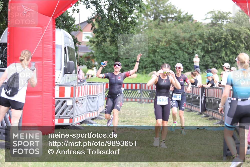 21.06.2026 - 29. Vierlanden-Triathlon Andreas Tolksdorf http://msf.ph/oto/9893651 21.06.2026 14:14:09 Ziel 1112, 1114, 1139, 1157, 1161, 1112, 1114, 1139, 1157, 1161 meine-sportfotos.de