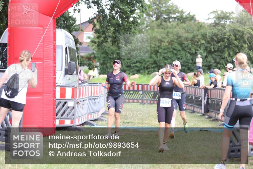 21.06.2026 - 29. Vierlanden-Triathlon Andreas Tolksdorf http://msf.ph/oto/9893654 21.06.2026 14:14:09 Ziel 1112, 1114, 1139, 1157, 1161, 1112, 1114, 1139, 1157, 1161 meine-sportfotos.de