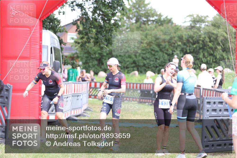 21.06.2026 - 29. Vierlanden-Triathlon Andreas Tolksdorf http://msf.ph/oto/9893659 21.06.2026 14:14:11 Ziel 1112, 1114, 1157, 1161, 1112, 1114, 1157, 1161 meine-sportfotos.de