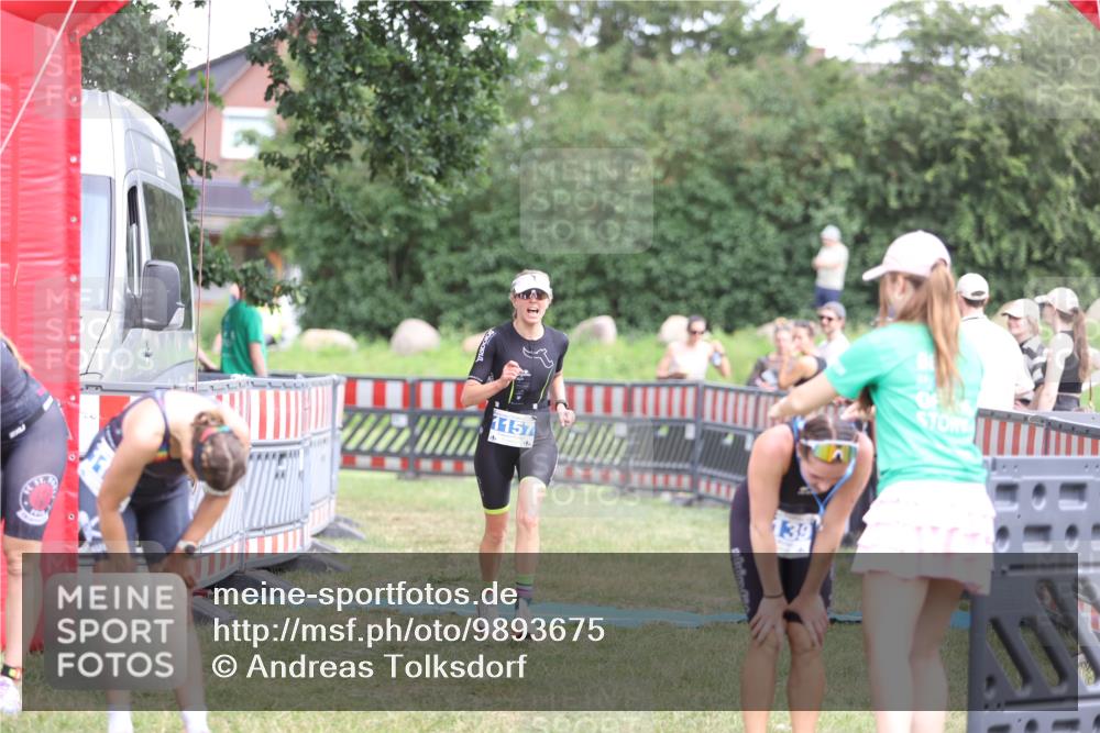 21.06.2026 - 29. Vierlanden-Triathlon Andreas Tolksdorf http://msf.ph/oto/9893675 21.06.2026 14:14:19 Ziel 1114, 1157, 1114, 1157 meine-sportfotos.de
