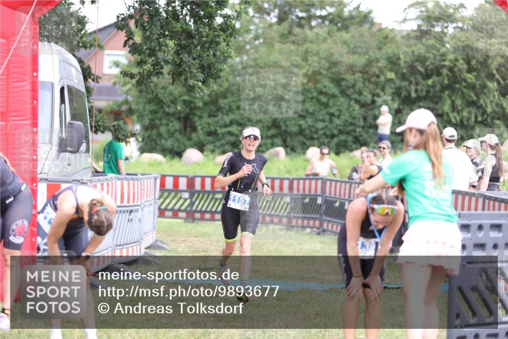 21.06.2026 - 29. Vierlanden-Triathlon Andreas Tolksdorf http://msf.ph/oto/9893677 21.06.2026 14:14:19 Ziel 1114, 1157, 1114, 1157 meine-sportfotos.de
