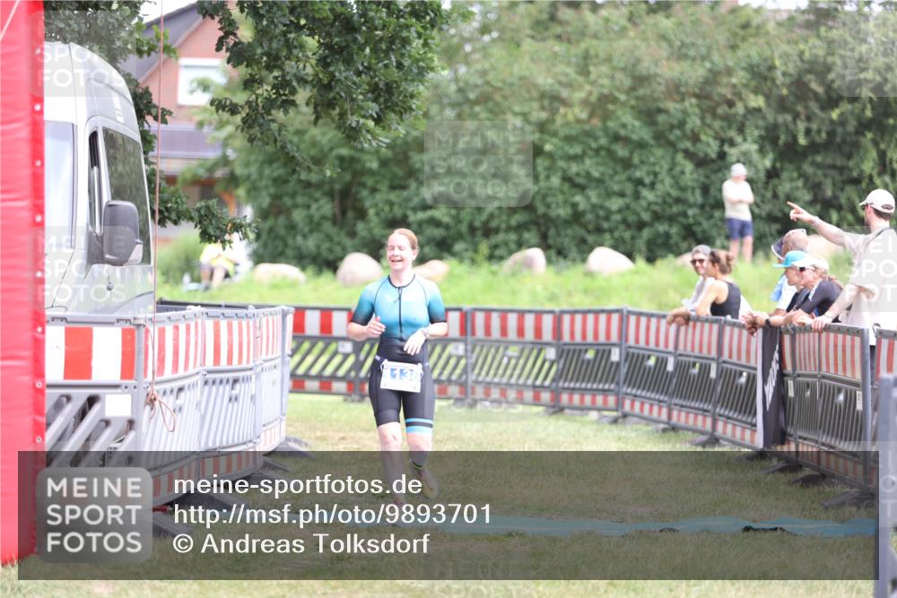 21.06.2026 - 29. Vierlanden-Triathlon Andreas Tolksdorf http://msf.ph/oto/9893701 21.06.2026 14:16:07 Ziel 232, 1138, 232, 1138 meine-sportfotos.de