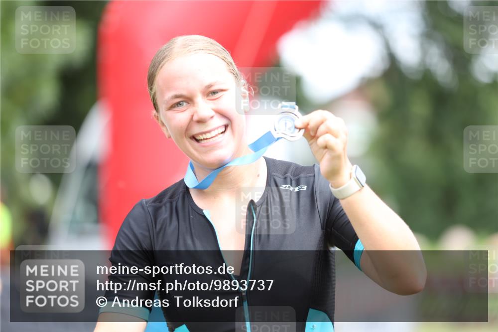 21.06.2026 - 29. Vierlanden-Triathlon Andreas Tolksdorf http://msf.ph/oto/9893737 21.06.2026 14:16:25 Ziel 1147, 1147 meine-sportfotos.de