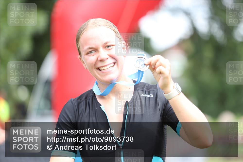 21.06.2026 - 29. Vierlanden-Triathlon Andreas Tolksdorf http://msf.ph/oto/9893738 21.06.2026 14:16:25 Ziel 1147, 1147 meine-sportfotos.de
