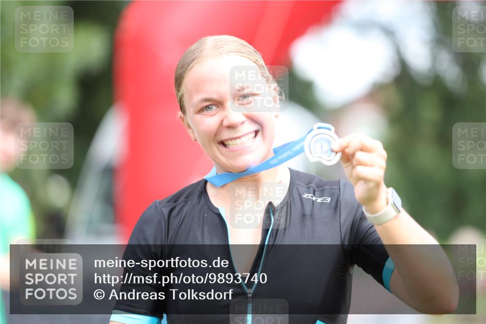 21.06.2026 - 29. Vierlanden-Triathlon Andreas Tolksdorf http://msf.ph/oto/9893740 21.06.2026 14:16:26 Ziel 830, 1147, 830, 1147 meine-sportfotos.de