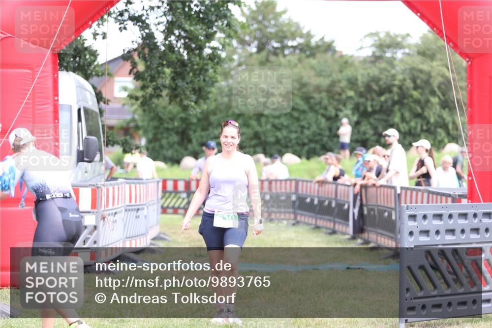 21.06.2026 - 29. Vierlanden-Triathlon Andreas Tolksdorf http://msf.ph/oto/9893765 21.06.2026 14:16:40 Ziel 830, 1111, 1144, 830, 1111, 1144 meine-sportfotos.de