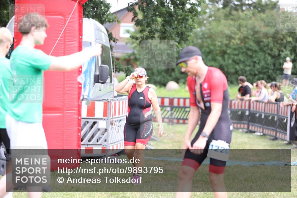 21.06.2026 - 29. Vierlanden-Triathlon Andreas Tolksdorf http://msf.ph/oto/9893795 21.06.2026 14:17:08 Ziel 89, 850, 1129, 1155, 1173, 89, 850, 1129, 1155, 1173 meine-sportfotos.de