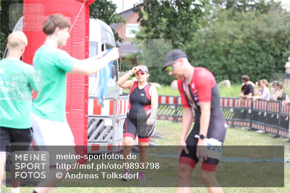 21.06.2026 - 29. Vierlanden-Triathlon Andreas Tolksdorf http://msf.ph/oto/9893798 21.06.2026 14:17:08 Ziel 89, 850, 1129, 1155, 1173, 89, 850, 1129, 1155, 1173 meine-sportfotos.de
