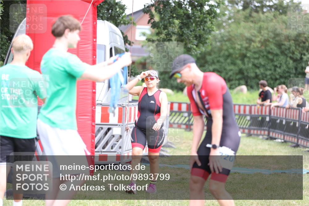 21.06.2026 - 29. Vierlanden-Triathlon Andreas Tolksdorf http://msf.ph/oto/9893799 21.06.2026 14:17:08 Ziel 89, 850, 1129, 1155, 1173, 89, 850, 1129, 1155, 1173 meine-sportfotos.de