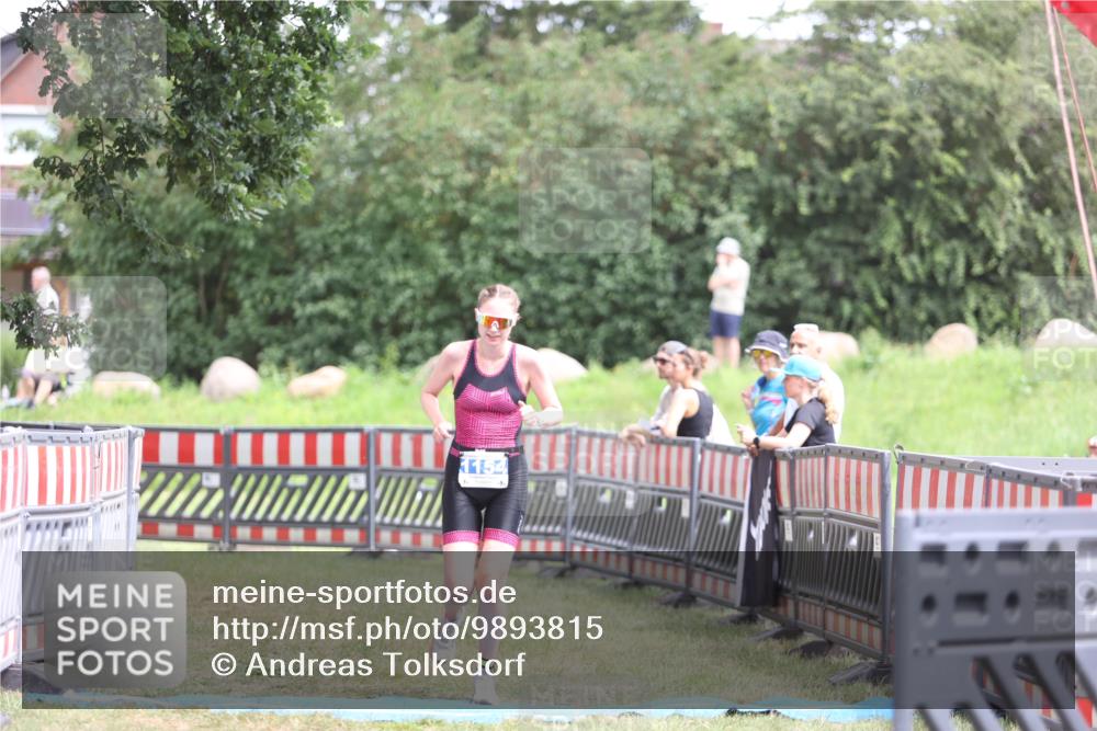 21.06.2026 - 29. Vierlanden-Triathlon Andreas Tolksdorf http://msf.ph/oto/9893815 21.06.2026 14:17:53 Ziel 1154, 1154 meine-sportfotos.de