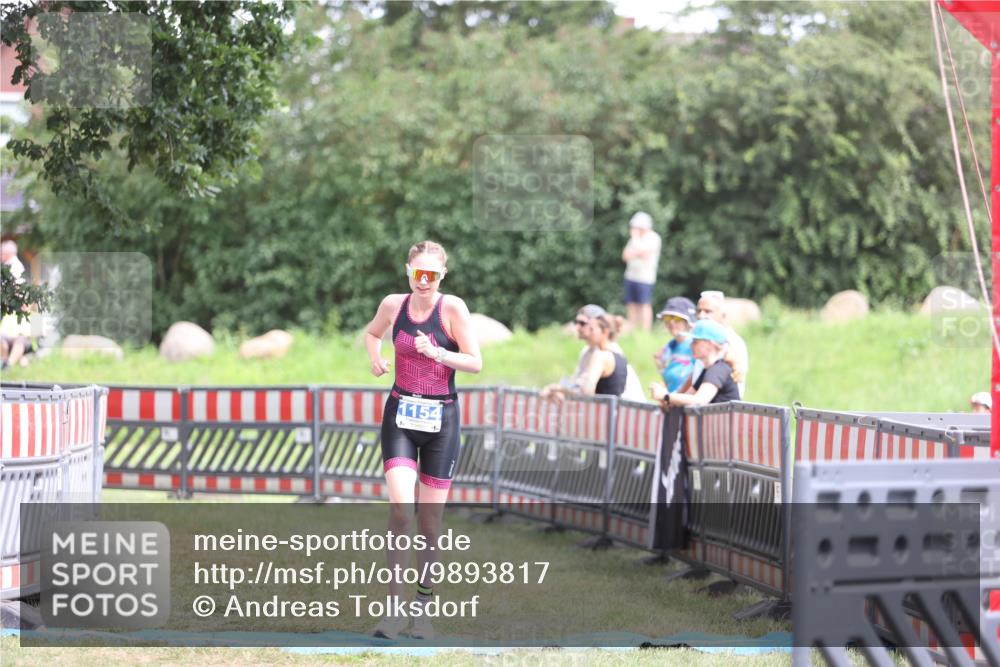 21.06.2026 - 29. Vierlanden-Triathlon Andreas Tolksdorf http://msf.ph/oto/9893817 21.06.2026 14:17:53 Ziel 1154, 1154 meine-sportfotos.de