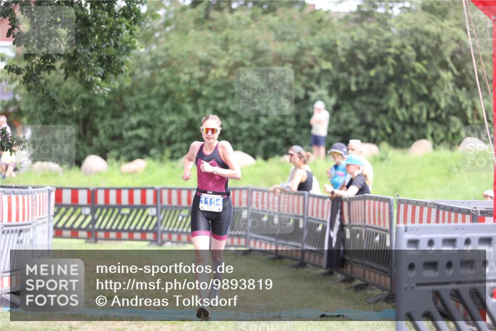 21.06.2026 - 29. Vierlanden-Triathlon Andreas Tolksdorf http://msf.ph/oto/9893819 21.06.2026 14:17:53 Ziel 1154, 1154 meine-sportfotos.de