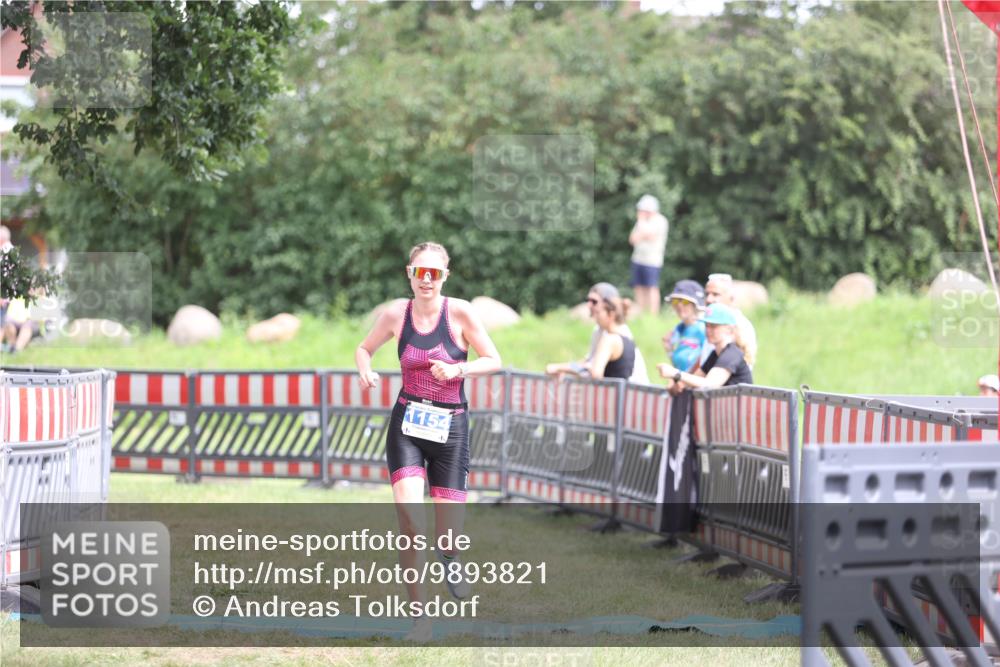 21.06.2026 - 29. Vierlanden-Triathlon Andreas Tolksdorf http://msf.ph/oto/9893821 21.06.2026 14:17:53 Ziel 1154, 1154 meine-sportfotos.de