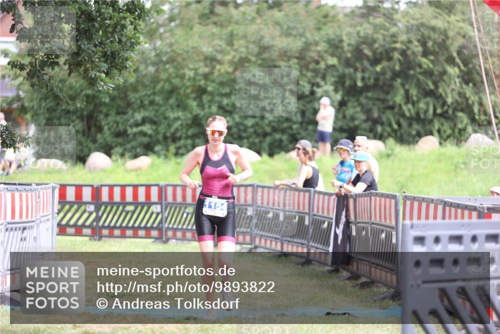 21.06.2026 - 29. Vierlanden-Triathlon Andreas Tolksdorf http://msf.ph/oto/9893822 21.06.2026 14:17:53 Ziel 1154, 1154 meine-sportfotos.de