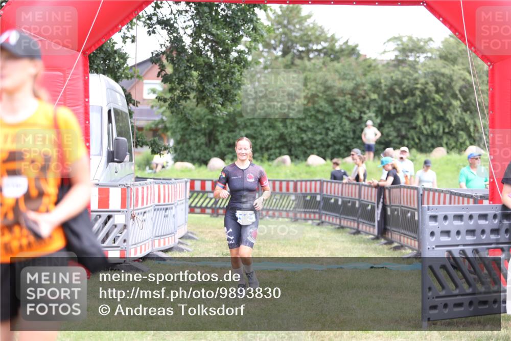 21.06.2026 - 29. Vierlanden-Triathlon Andreas Tolksdorf http://msf.ph/oto/9893830 21.06.2026 14:18:14 Ziel 1164, 1164 meine-sportfotos.de